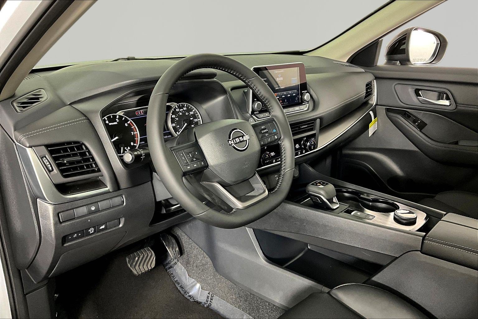 New 2026 Nissan Rogue Dark Armor AWD/4WD image 16