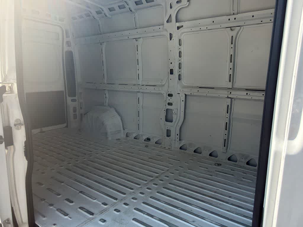 Used 2025 RAM ProMaster 2500 w/ Convenience Group FWD image 14
