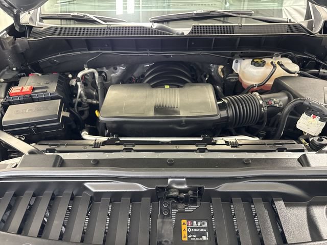Used 2024 Chevrolet Silverado 1500 High Country w/ Technology Package AWD/4WD image 34