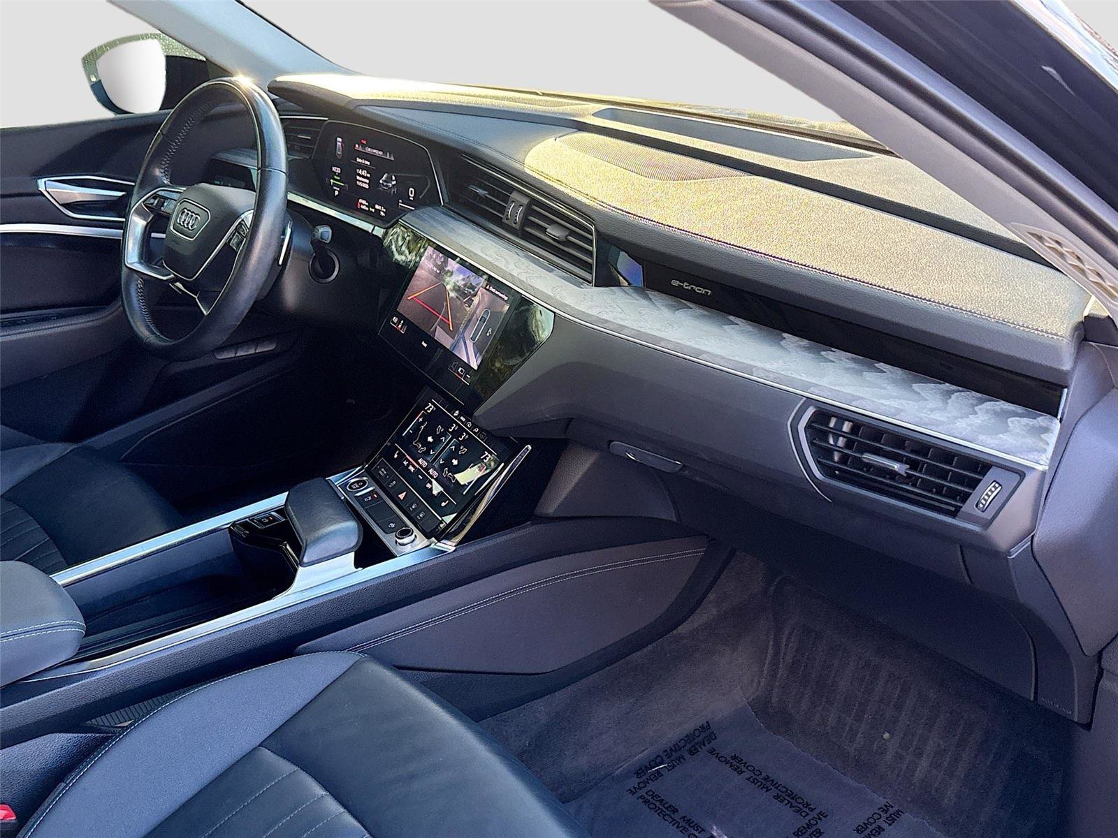 Used 2021 Audi e-tron Premium w/ Convenience Plus Package image 32