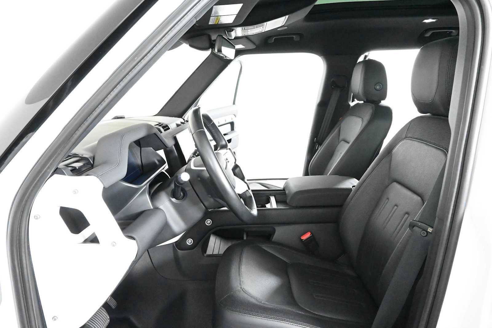 Used 2022 Land Rover Defender 110 X-Dynamic SE AWD/4WD image 21