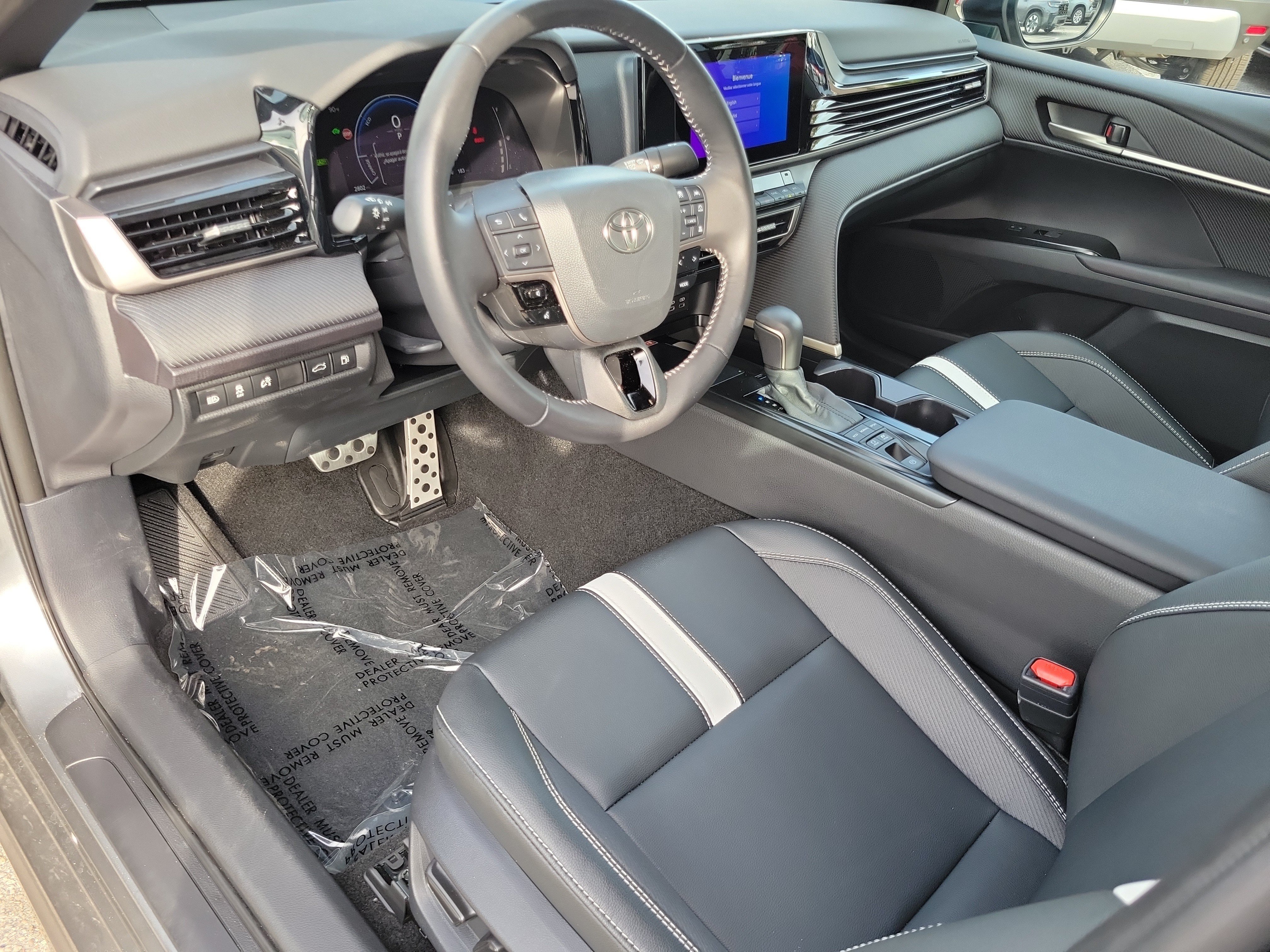 Used 2026 Toyota Camry SE FWD image 14