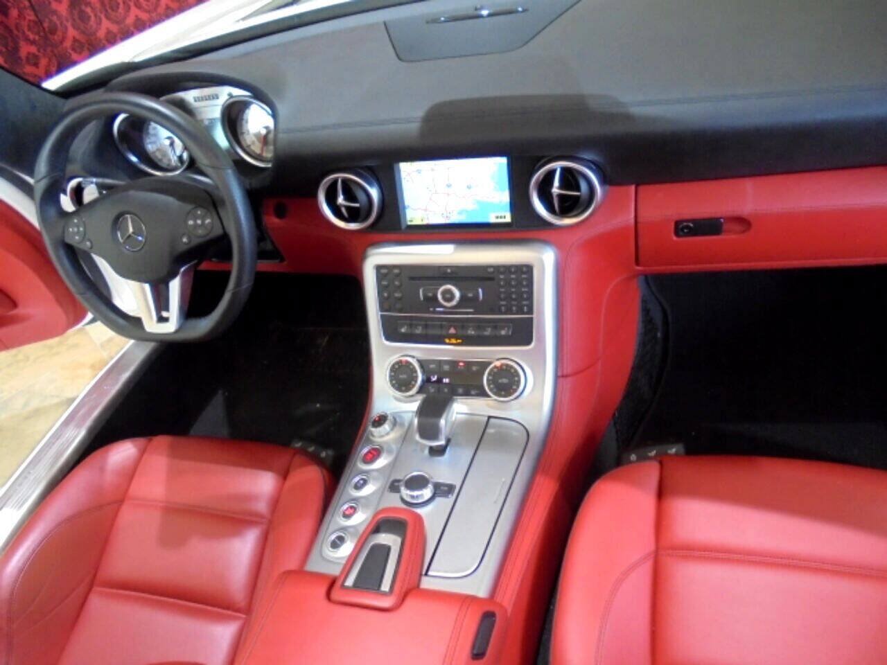 Used 2012 Mercedes-Benz SLS AMG Roadster image 8