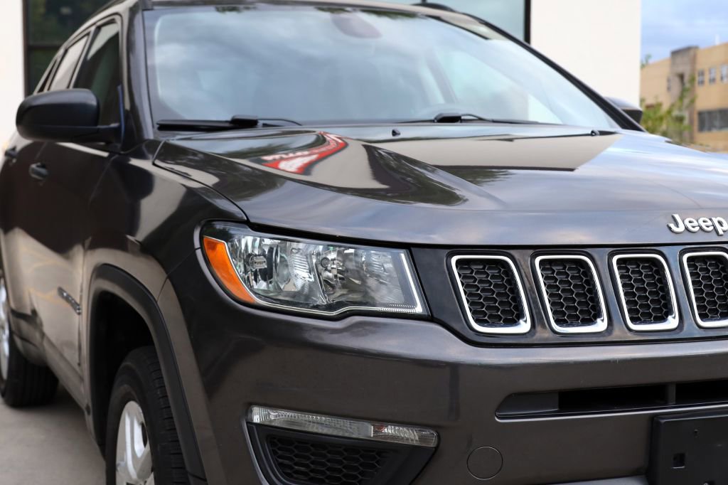 Used 2018 Jeep Compass Sport AWD/4WD image 26