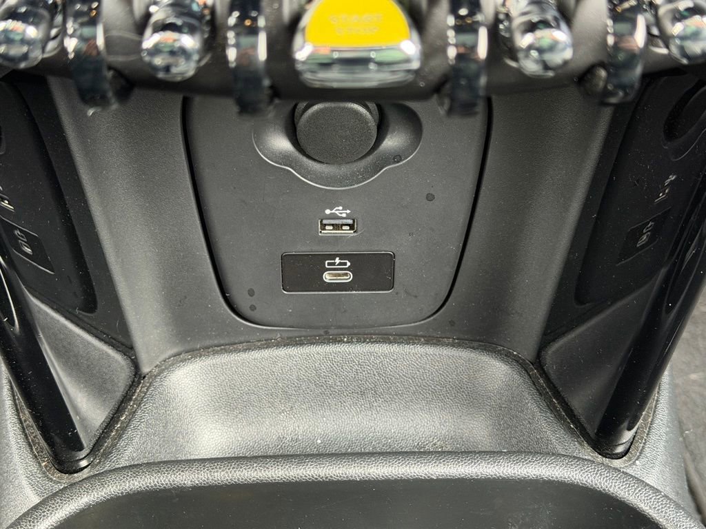Certified 2023 MINI Cooper SE image 25