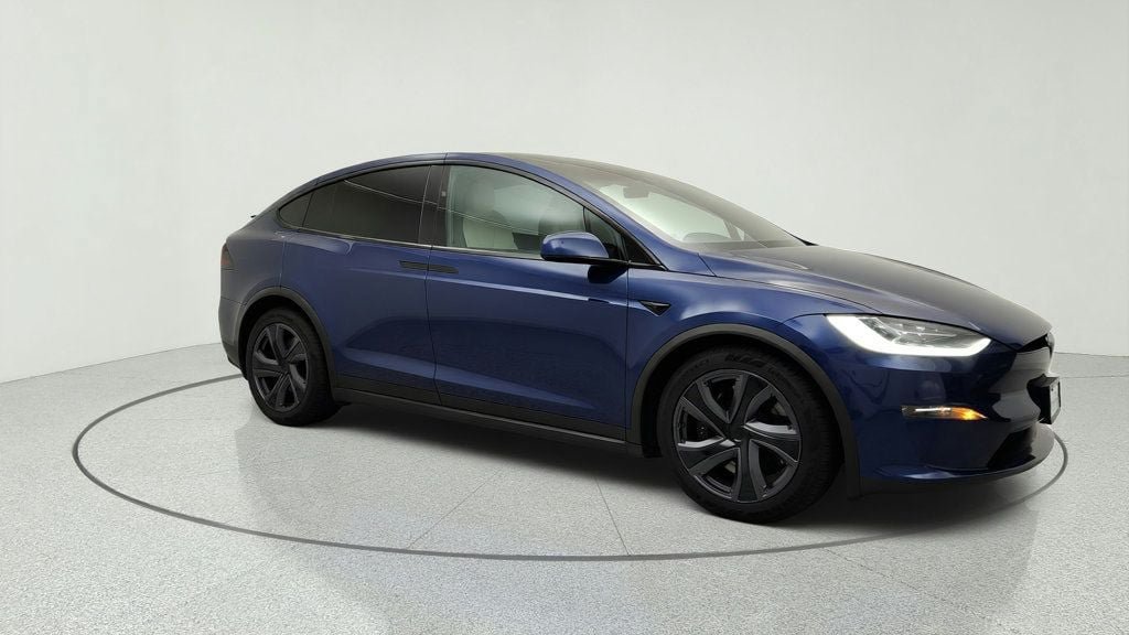 Used 2022 Tesla Model X Plaid AWD/4WD image 3