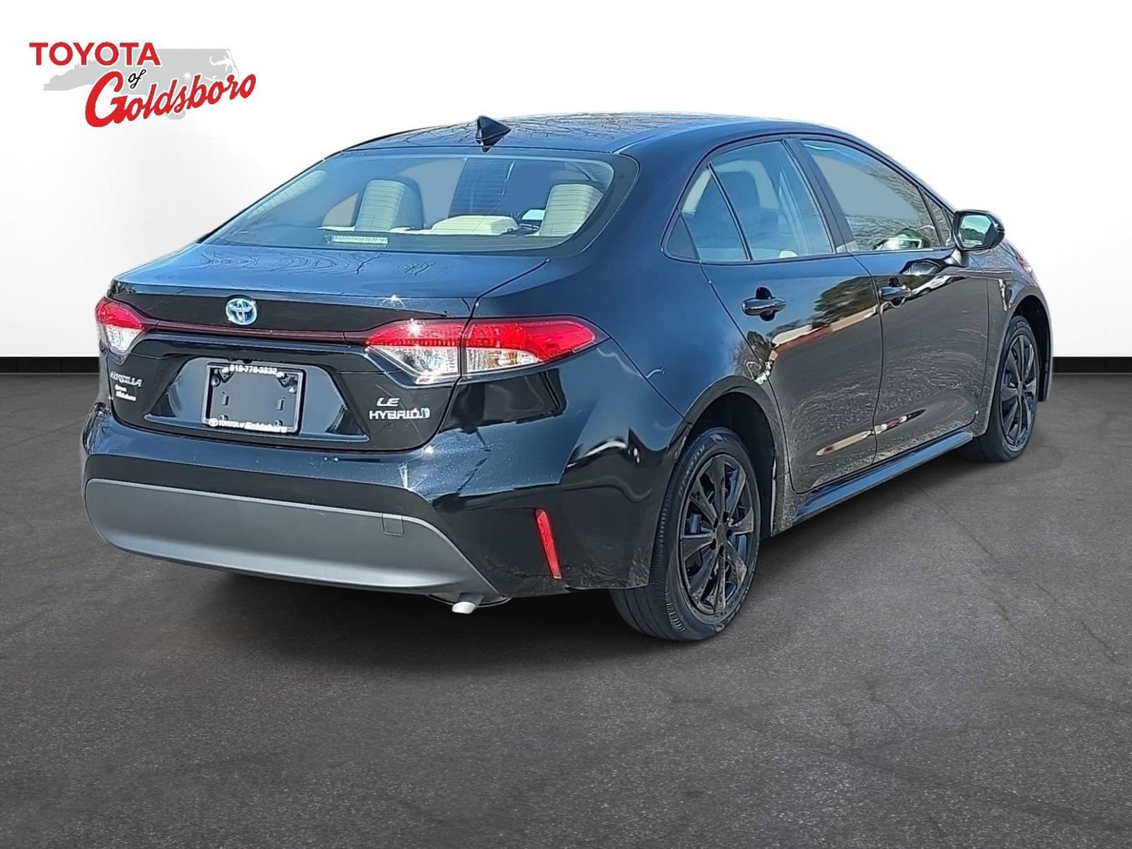 Used 2024 Toyota Corolla LE image 5