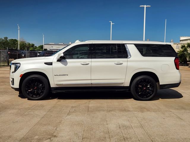 Used 2023 GMC Yukon XL SLT w/ SLT Premium Package image 4