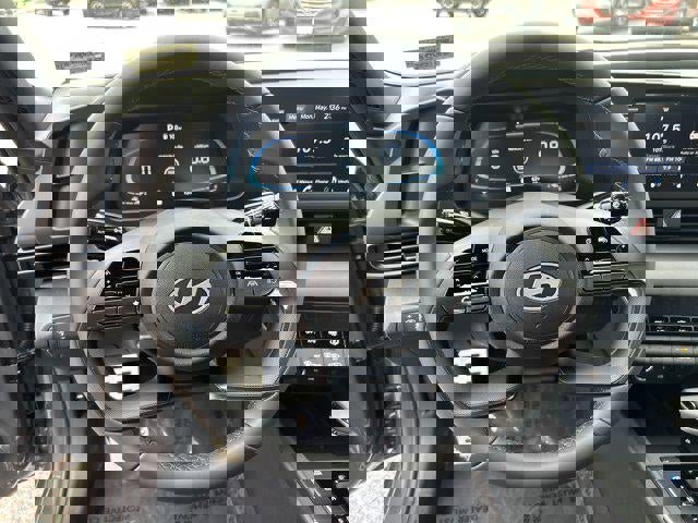 Used 2025 Hyundai Elantra Sport image 47