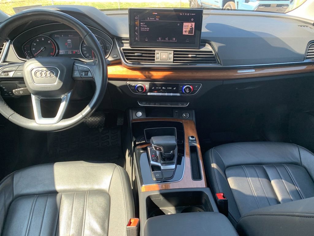 Used 2021 Audi Q5 2.0T Premium w/ Convenience Package image 16