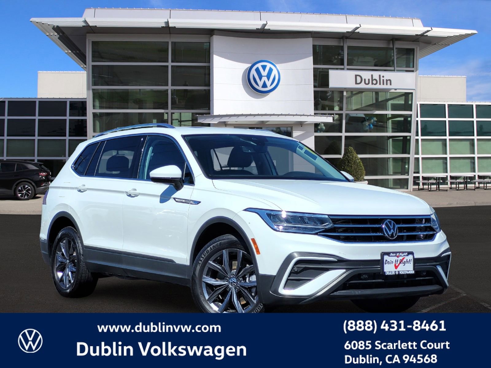 Certified 2022 Volkswagen Tiguan SE w/ Panoramic Sunroof Package