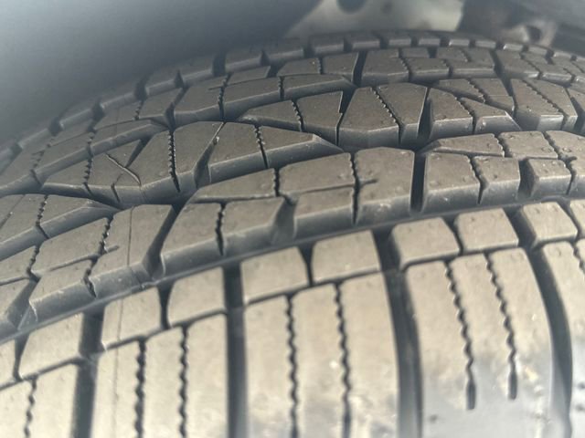 Used 2022 Chevrolet Equinox RS w/ RS Leather Package image 32