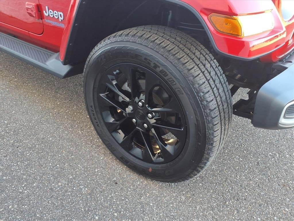 Used 2021 Jeep Wrangler Unlimited Sahara w/ Cold Weather Group image 4