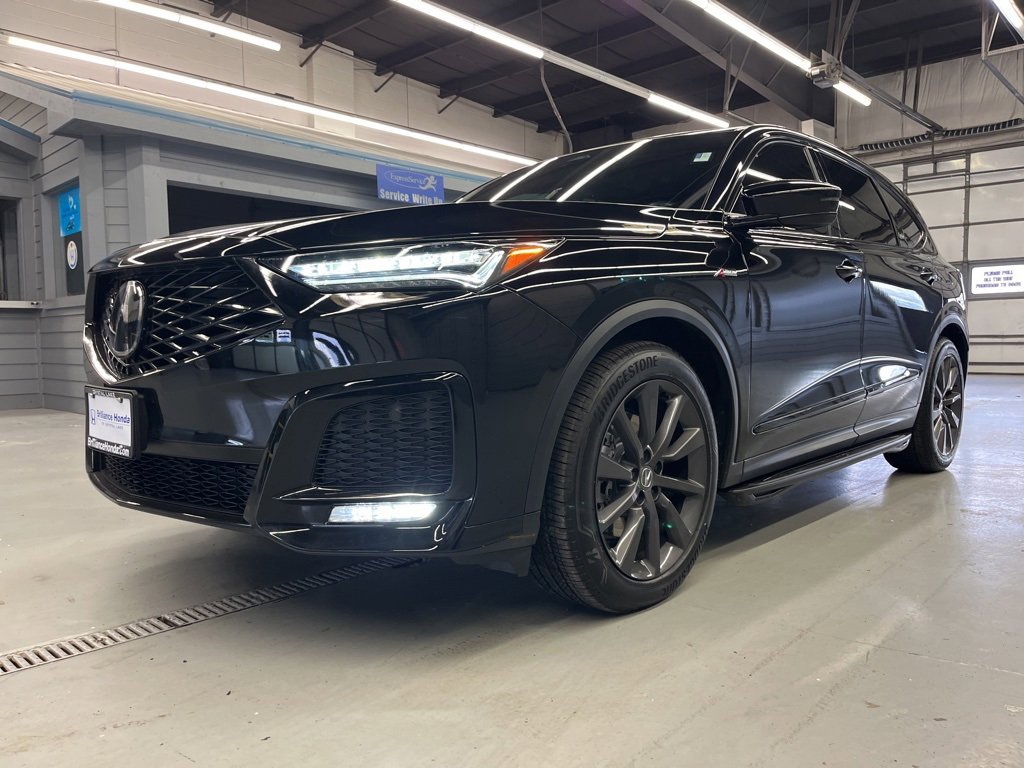 Used 2025 Acura MDX A-Spec image 3