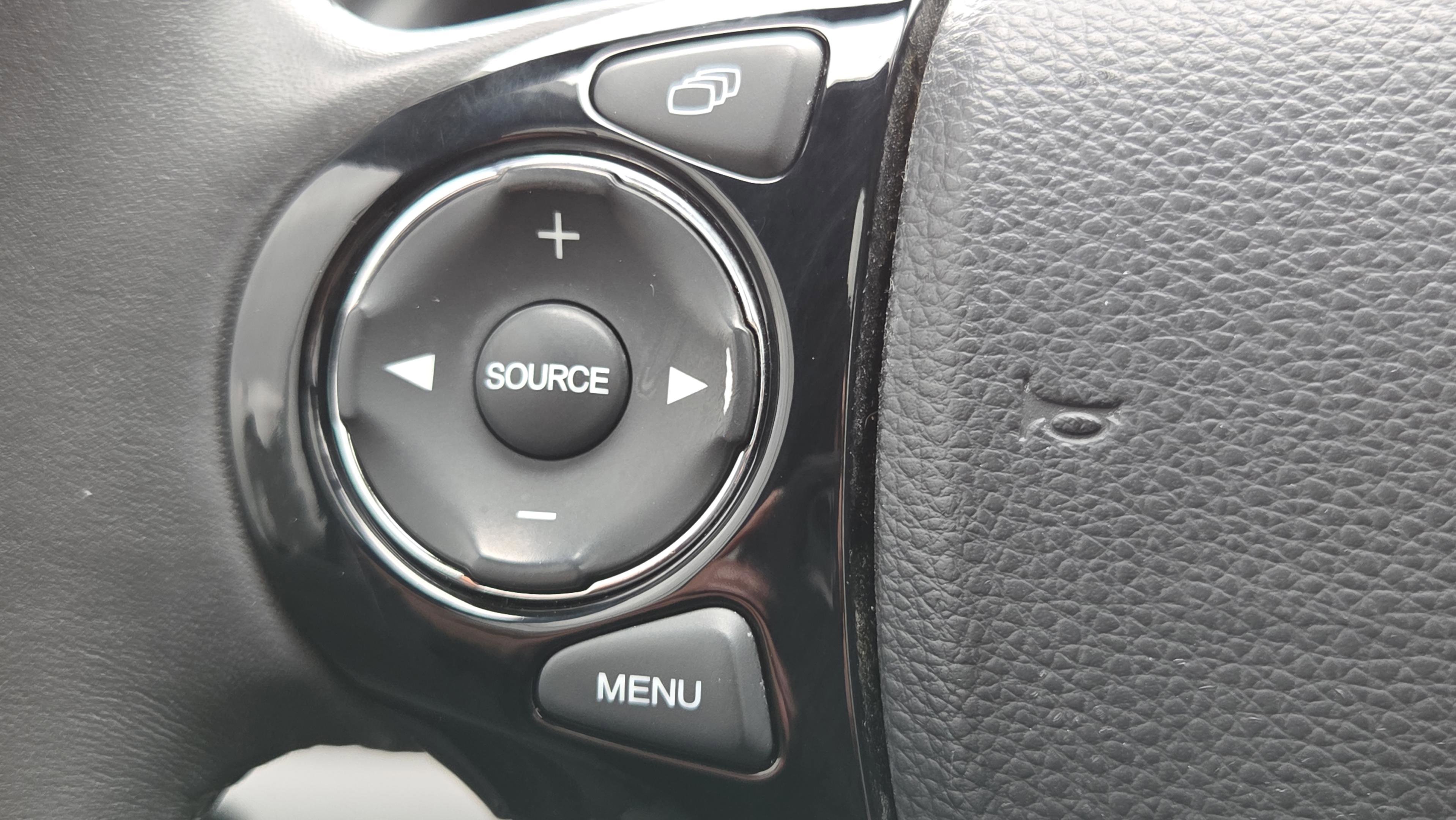 Used 2016 Honda Accord EX-L image 25