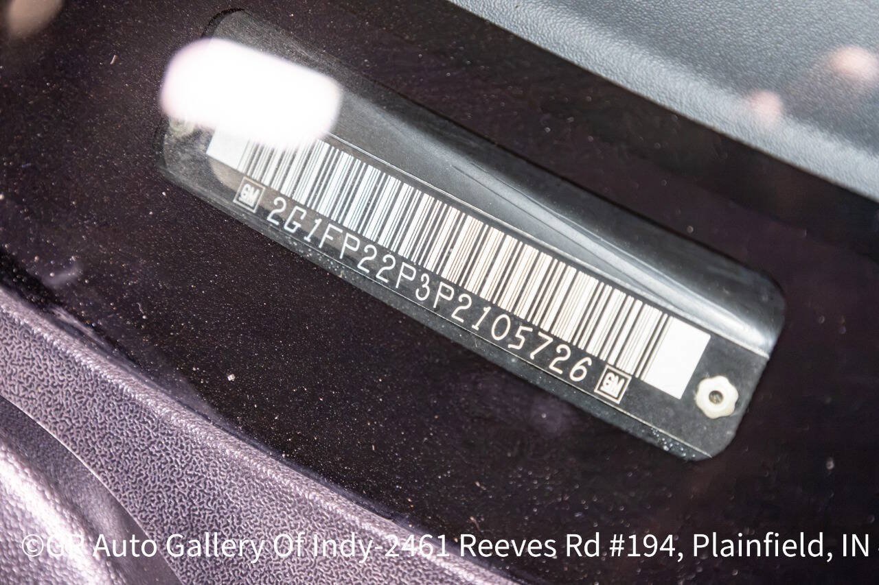 Used 1993 Chevrolet Camaro Z28 RWD image 15
