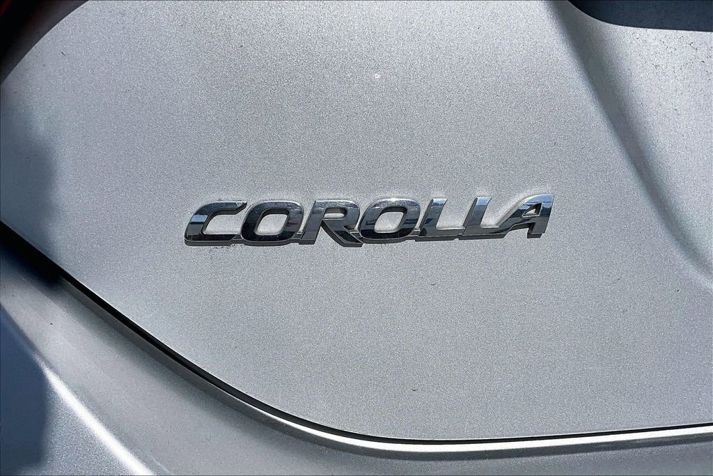 Used 2017 Toyota Corolla XSE FWD image 24
