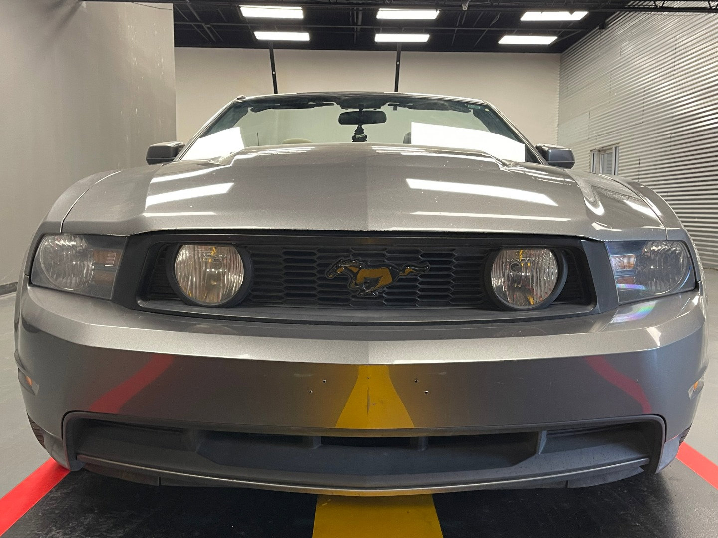 Used 2011 Ford Mustang GT RWD image 8