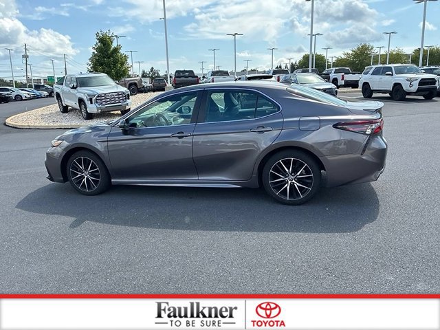 Used 2024 Toyota Camry SE FWD image 11