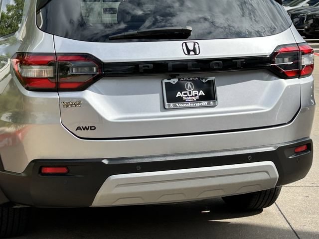 Used 2025 Honda Pilot EX-L image 6