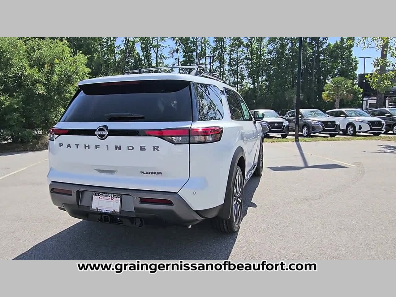 New 2026 Nissan Pathfinder Platinum FWD image 32