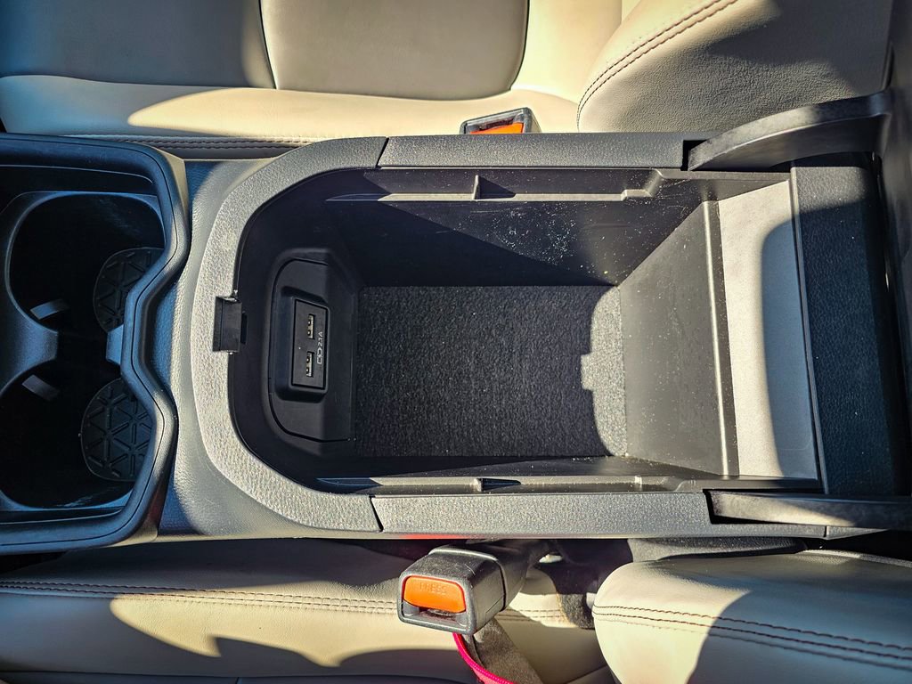 Used 2021 Toyota RAV4 XLE Premium image 29