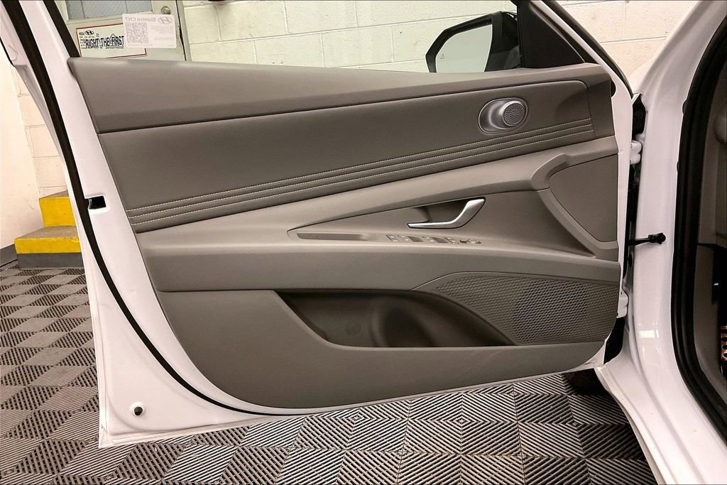 Certified 2025 Hyundai Elantra Sport w/ Cargo Package FWD image 22