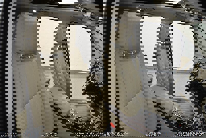 Used 2017 Land Rover Range Rover HSE image 26