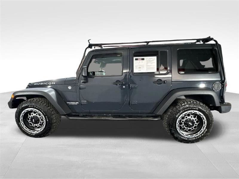 Used 2017 Jeep Wrangler Unlimited Rubicon w/ Max Tow Package image 8