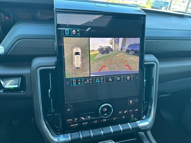 New 2026 GMC Yukon Denali Ultimate AWD/4WD image 39