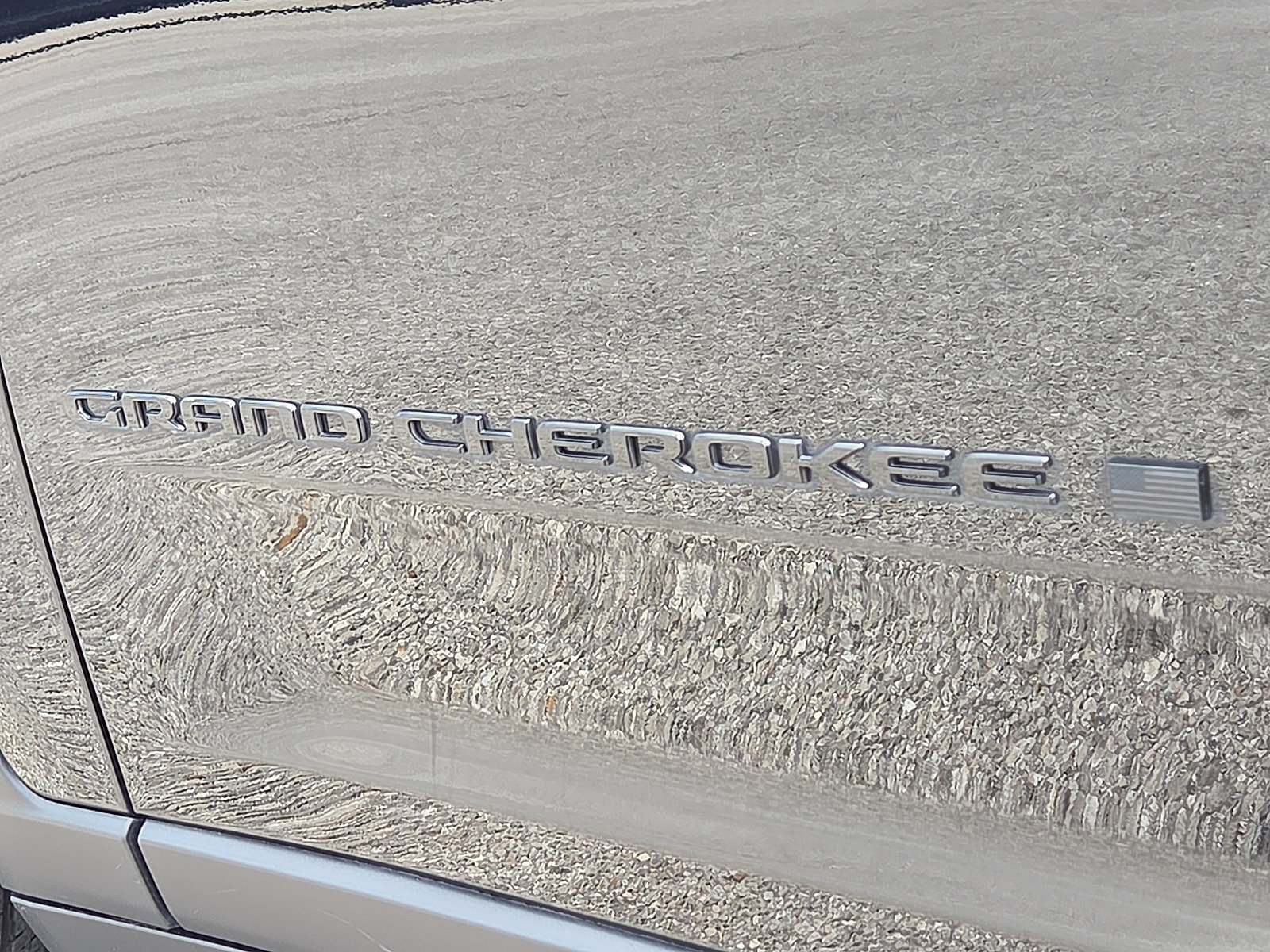 Used 2024 Jeep Grand Cherokee Altitude AWD/4WD image 8