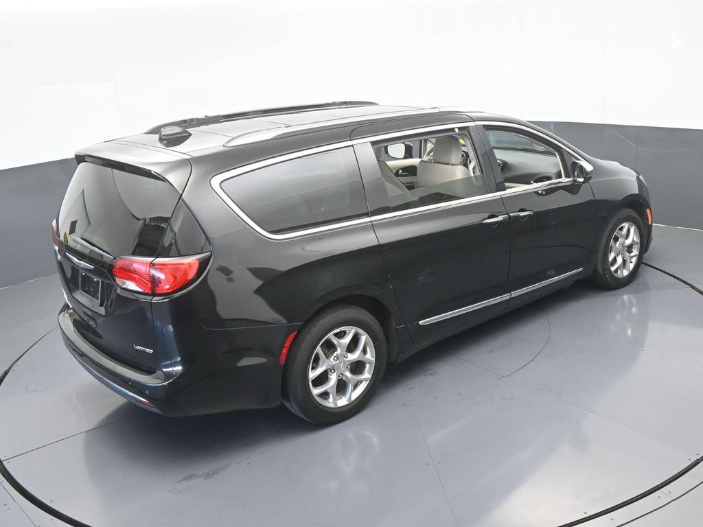Used 2019 Chrysler Pacifica Limited image 55