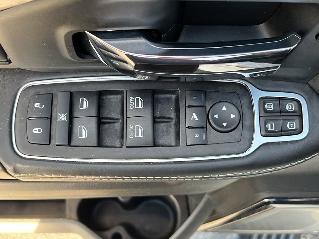 Used 2024 RAM 2500 Limited image 15