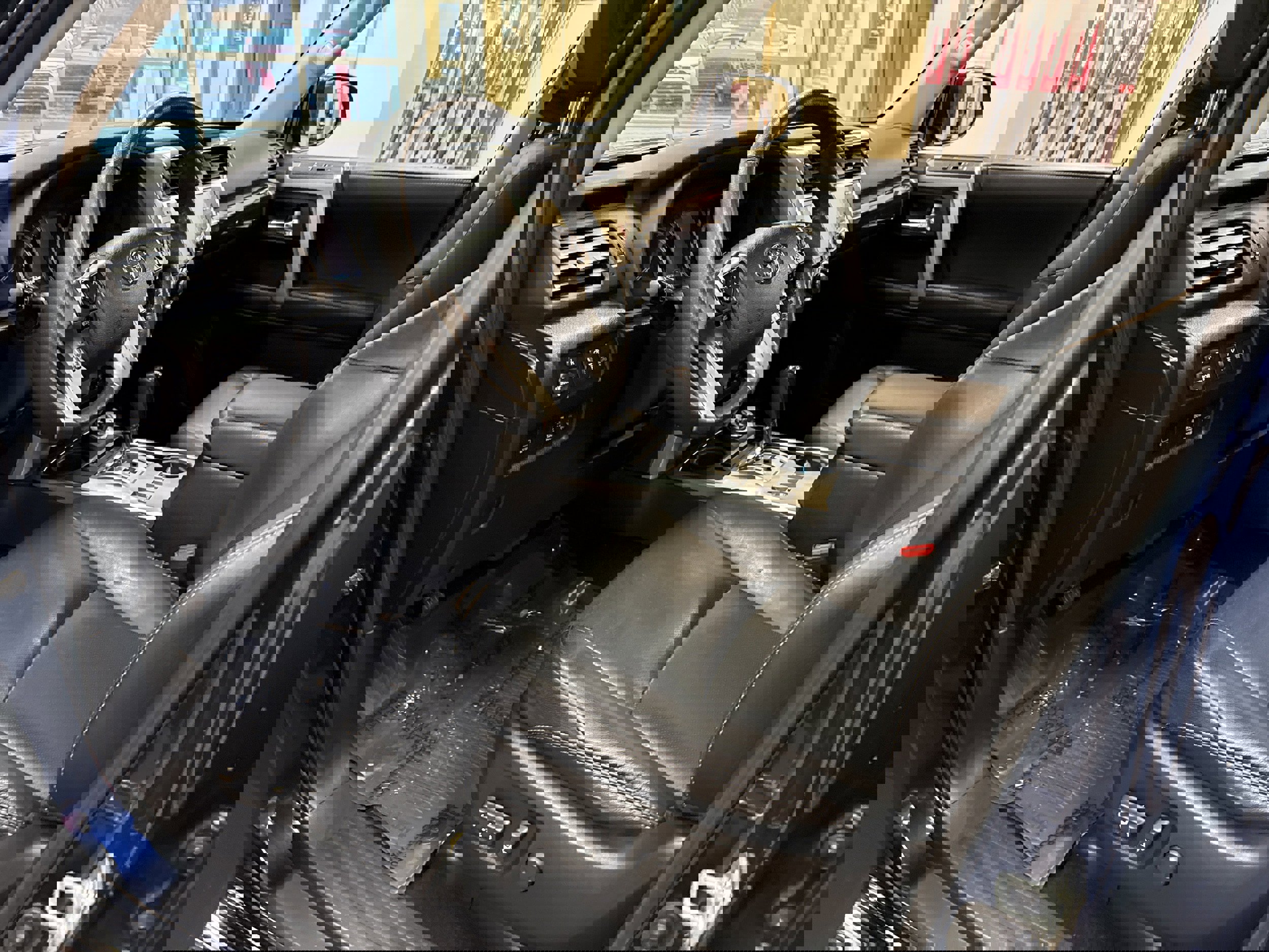 Used 2022 Toyota 4Runner Limited image 9