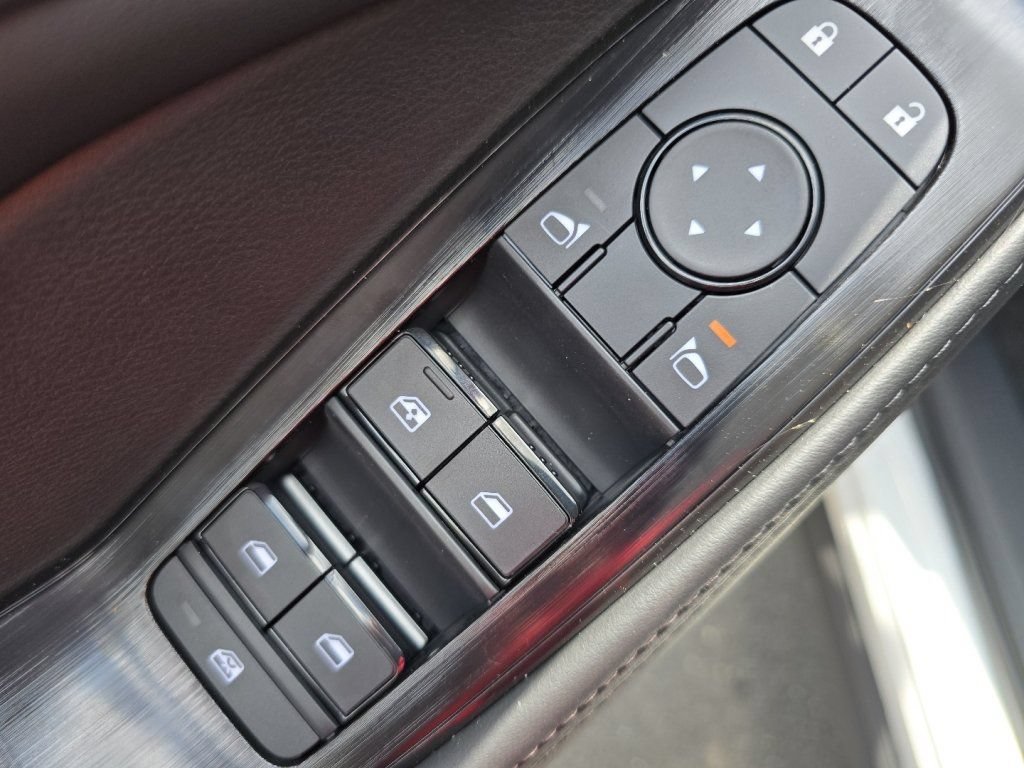 New 2026 Nissan Rogue SV w/ Cold Weather Package AWD/4WD image 15