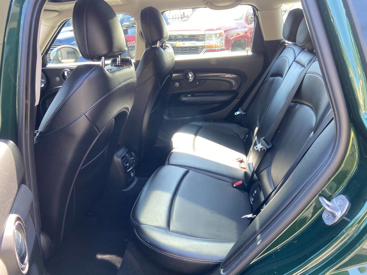 Used 2017 MINI Cooper Clubman S image 18