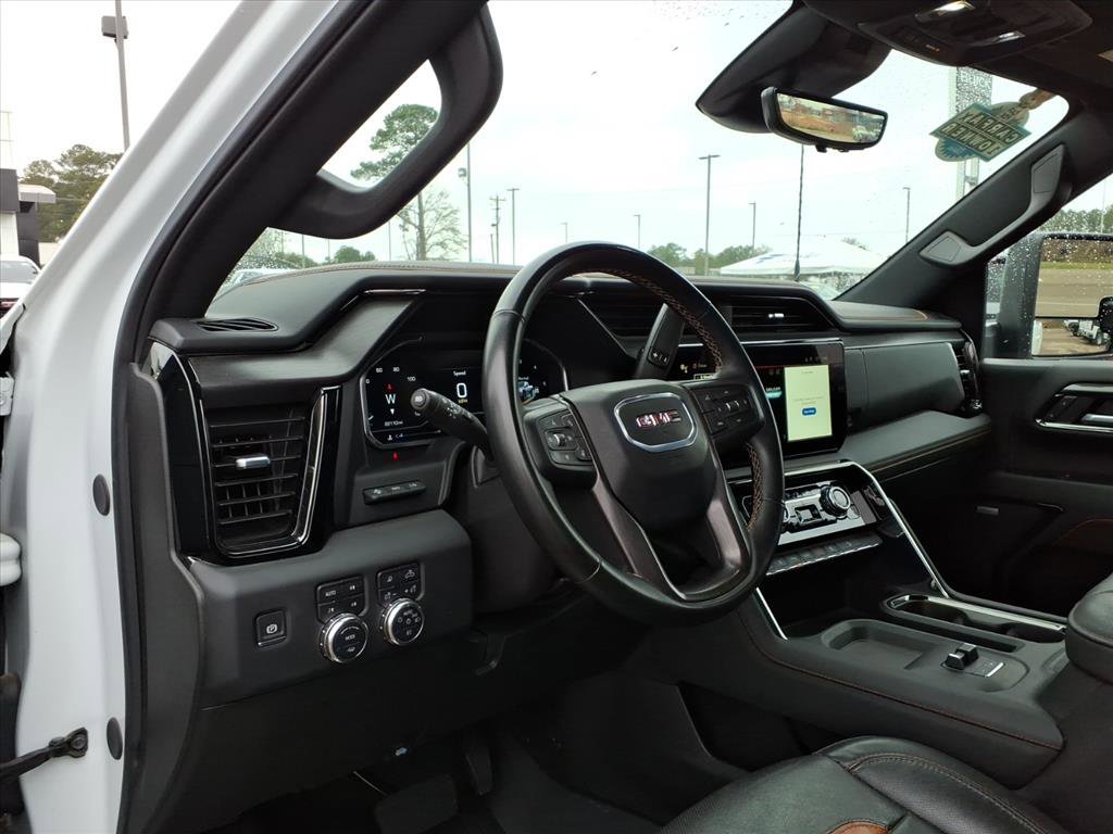 Used 2024 GMC Sierra 2500 AT4 w/ AT4 Premium Plus Package image 8
