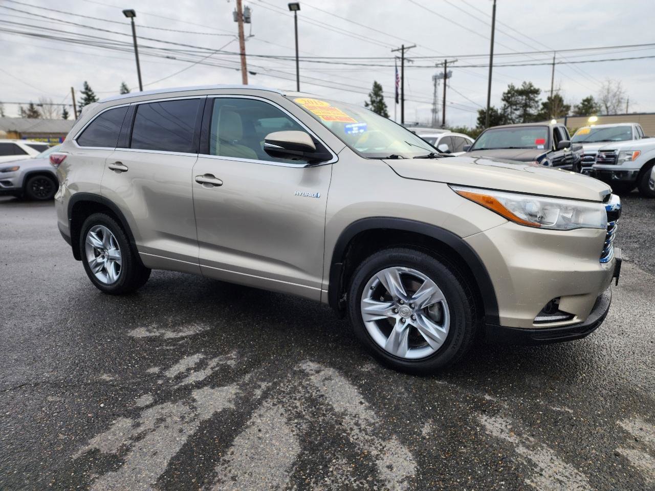 Used 2015 Toyota Highlander Limited Platinum image 3