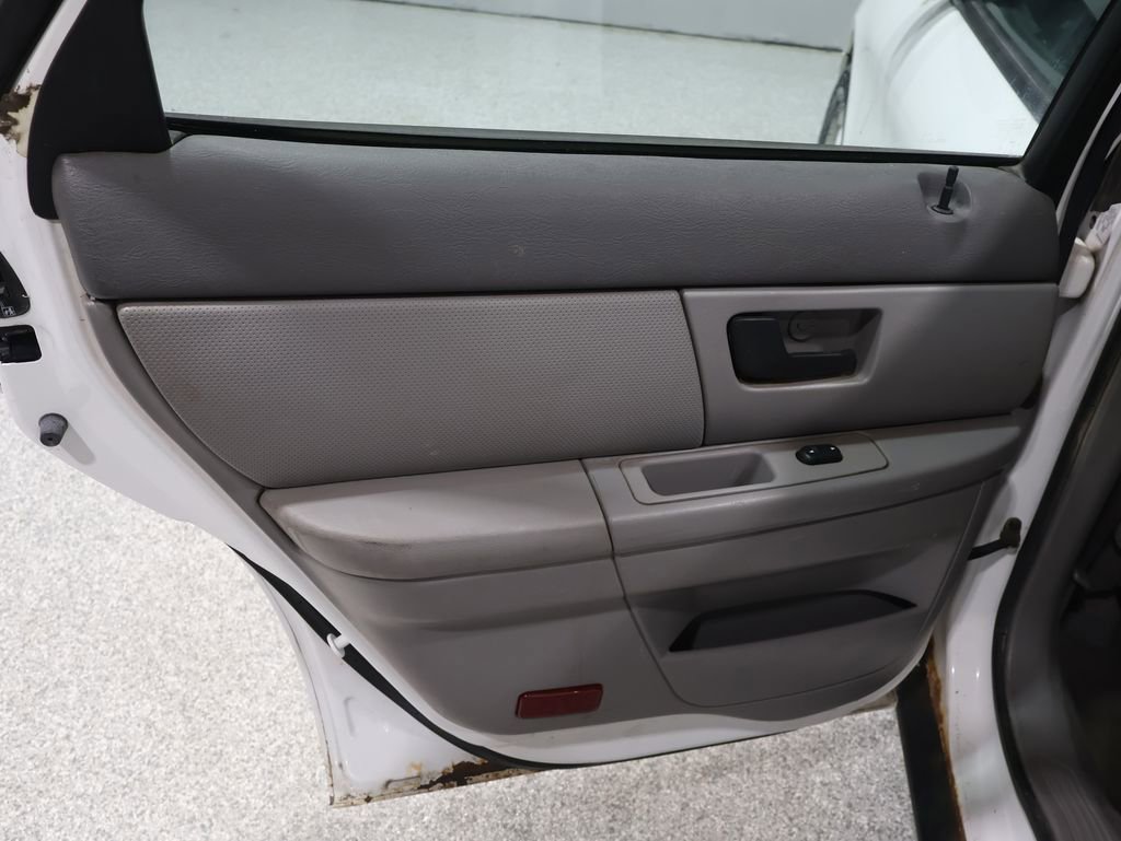 Used 2005 Ford Taurus SE image 19