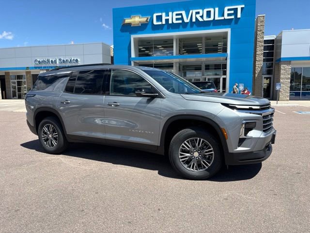 New 2026 Chevrolet Traverse LT w/ Driver Confidence Package AWD/4WD image 1