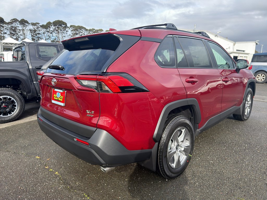 New 2025 Toyota RAV4 XLE w/ Convenience Package image 8