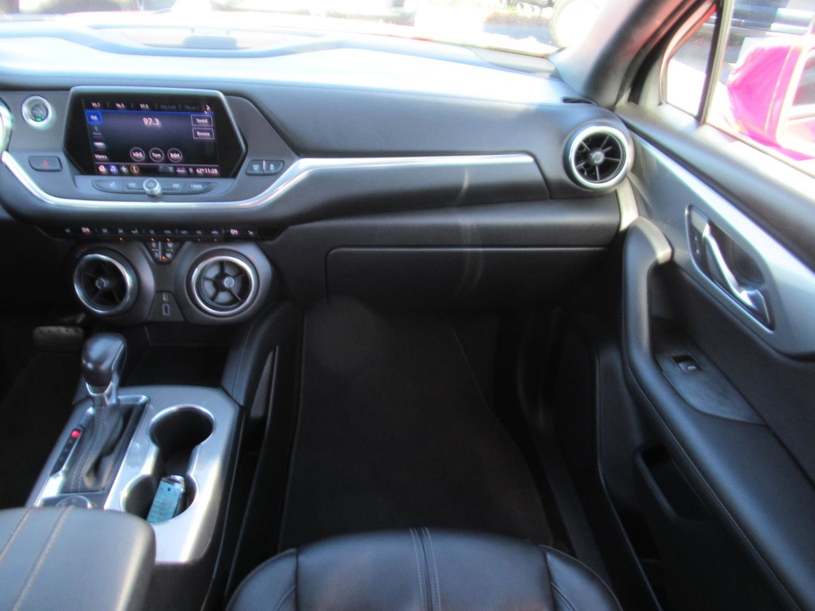 Used 2019 Chevrolet Blazer LT w/ Sun and Wheels Package image 13