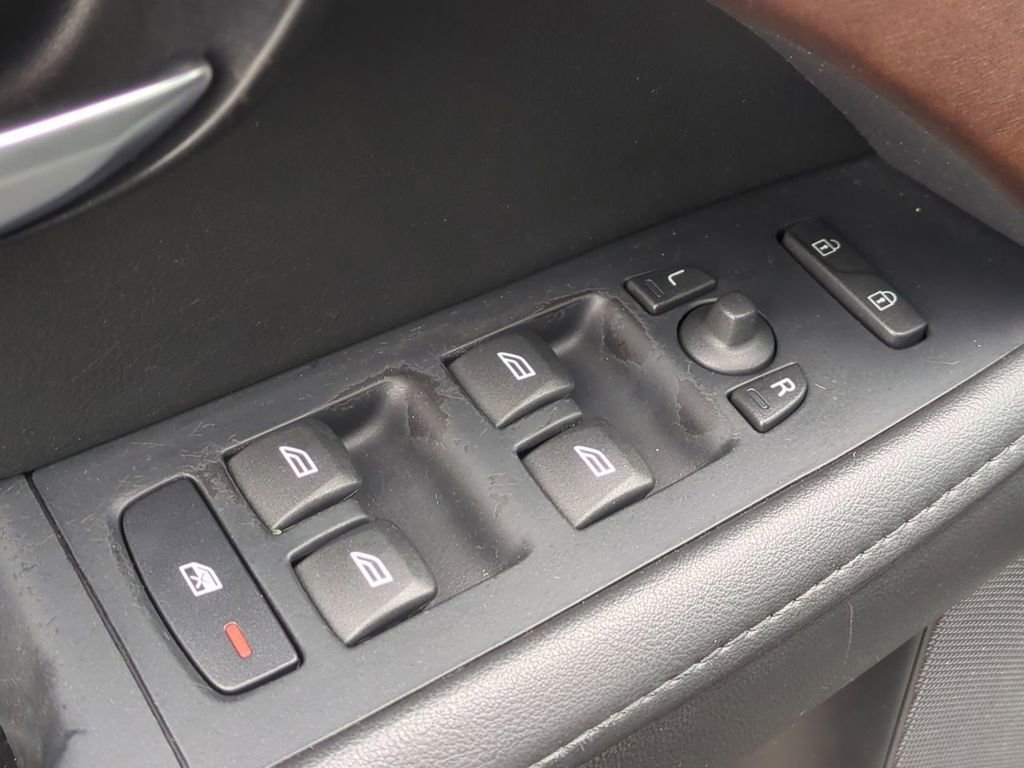 Used 2011 Volvo S80 3.2 image 12