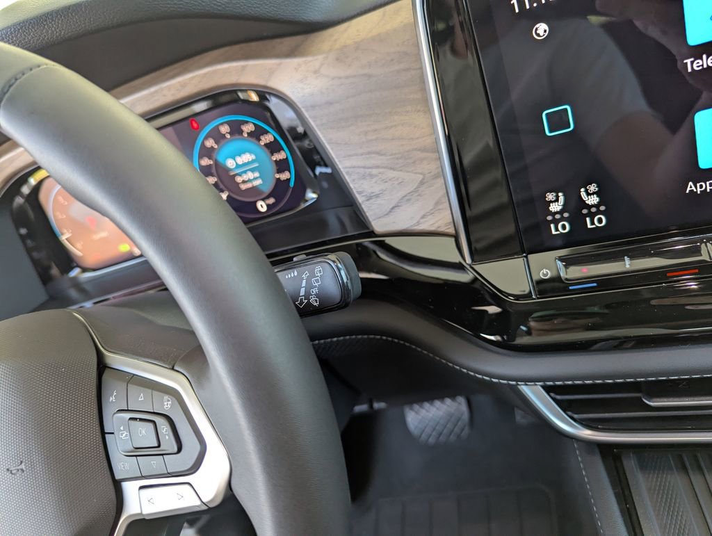 New 2026 Volkswagen Atlas SE image 23