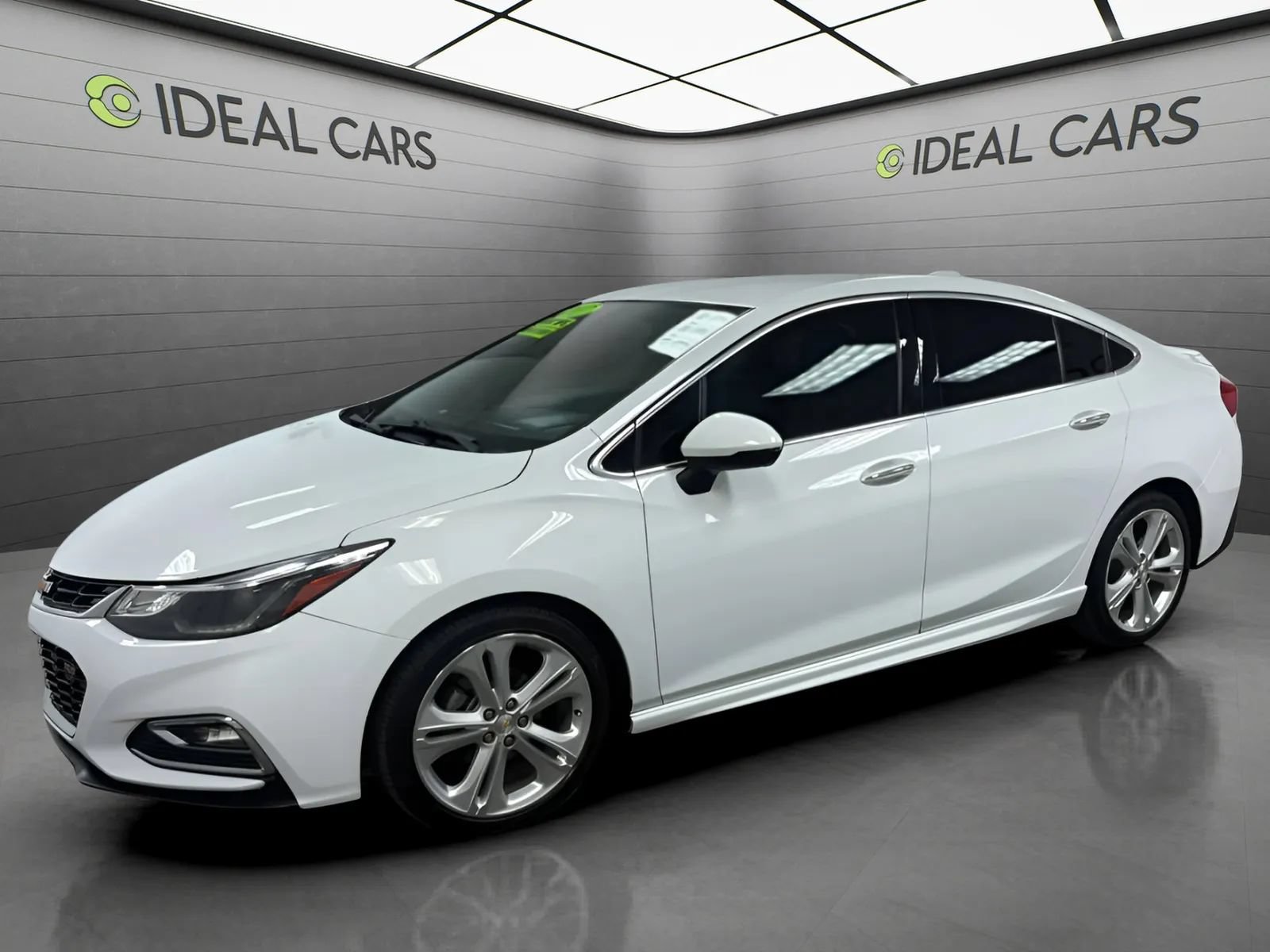 Used 2017 Chevrolet Cruze Premier w/ RS Package FWD image 1