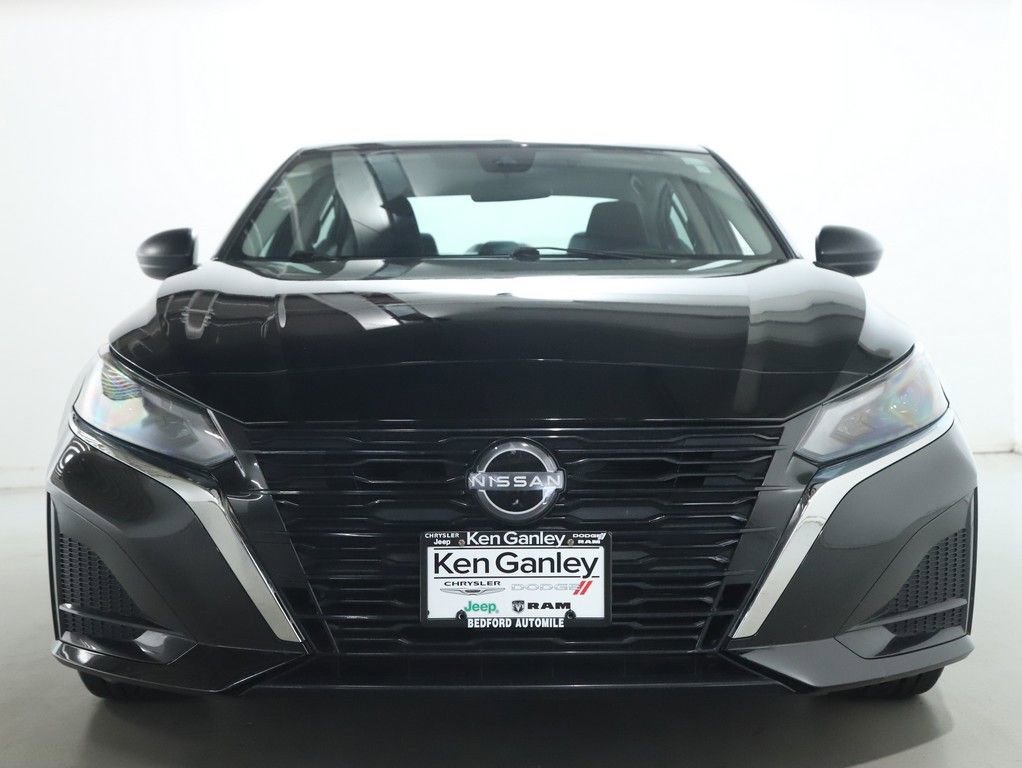 Used 2025 Nissan Altima 2.5 SV FWD image 5