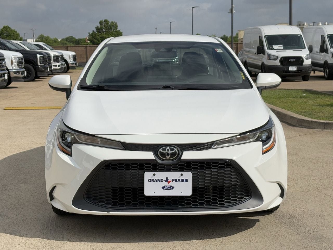 Used 2022 Toyota Corolla LE image 9