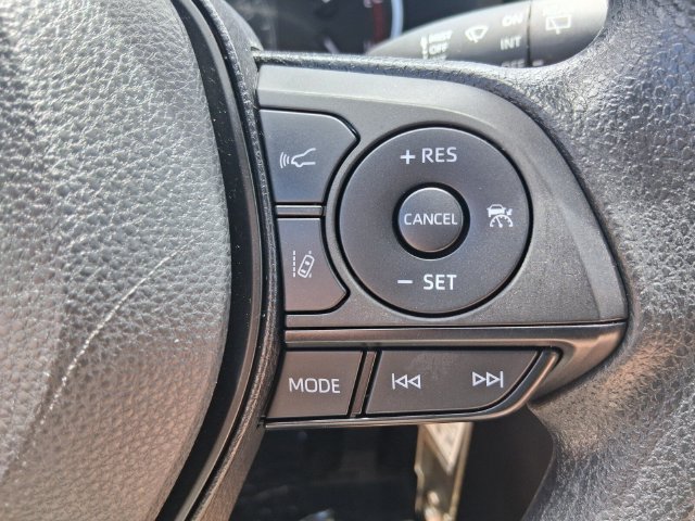 Used 2024 Toyota RAV4 LE FWD image 27