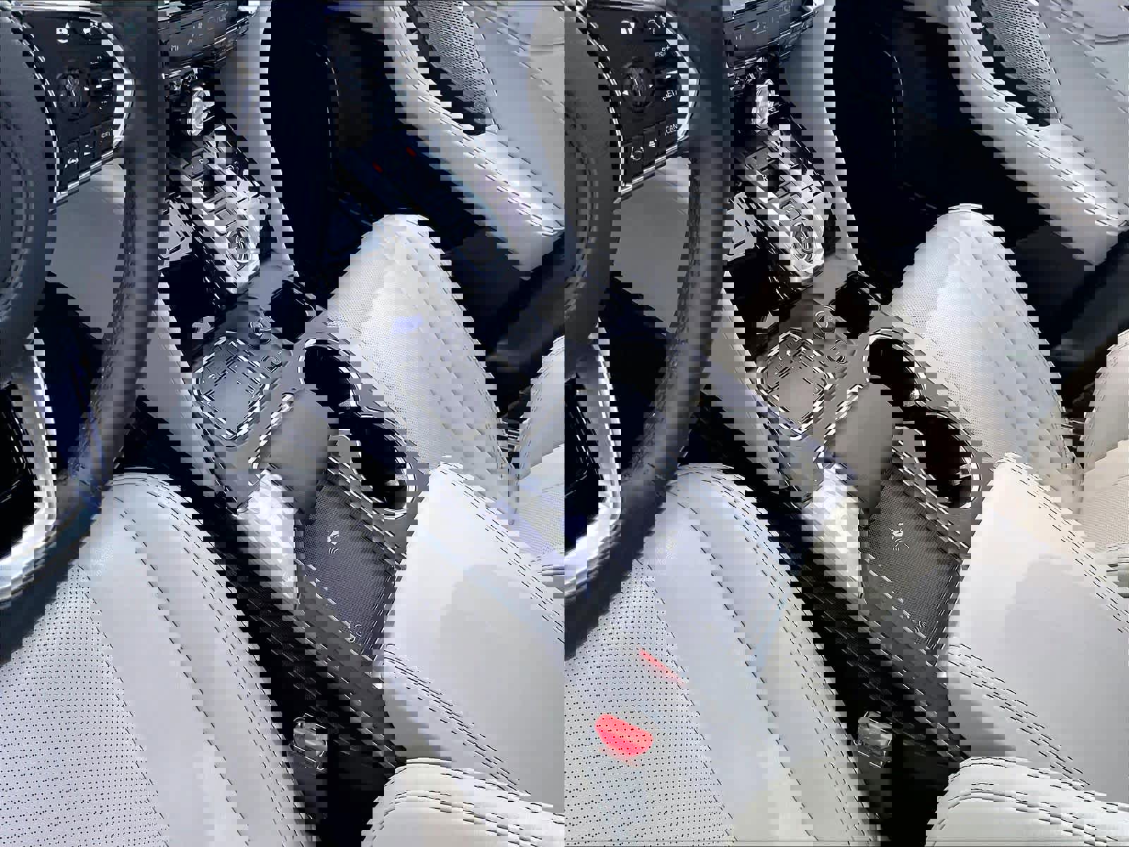 Used 2023 Acura MDX SH-AWD w/ Technology Package image 19