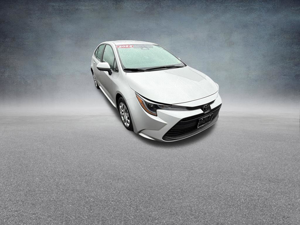 Used 2024 Toyota Corolla LE FWD image 8